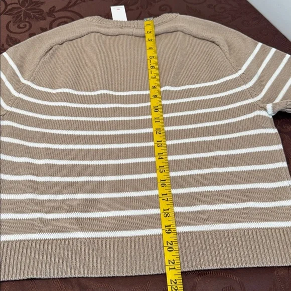 Vigoss Short Sleeve Nautical Stripe Sweater. Size L - Picture 13 of 13
